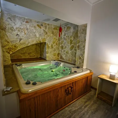 “a Casa” Luxury بيت ضيافة فرانكافيلا فونتانا